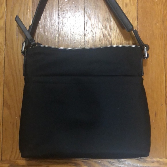 **DONATED** NWOT Calvin Klein Shoulder/Crossbody Bag - Picture 3 of 6